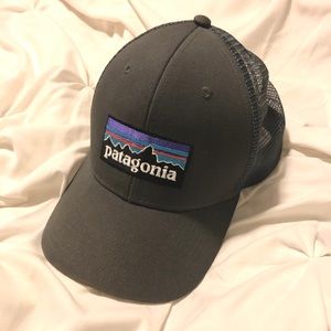Patagonia Trucker Hat (Mesh Snapback)